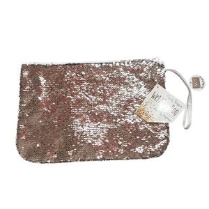5/$15 MUST BUNDLE Sequin Clutch Bag